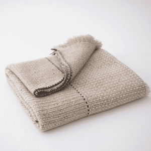 eco-friendly-camel-plaid-zeit-ekohunters-ecodesign