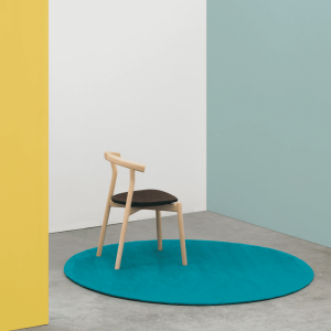 DINA stackable chair