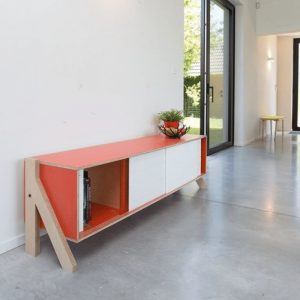 Medium frame wardrobe and sideboard 01