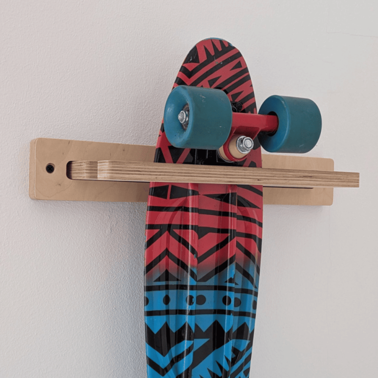 eco-friendly-wall-mount-for-skateboards-the-ramp-ekohunters