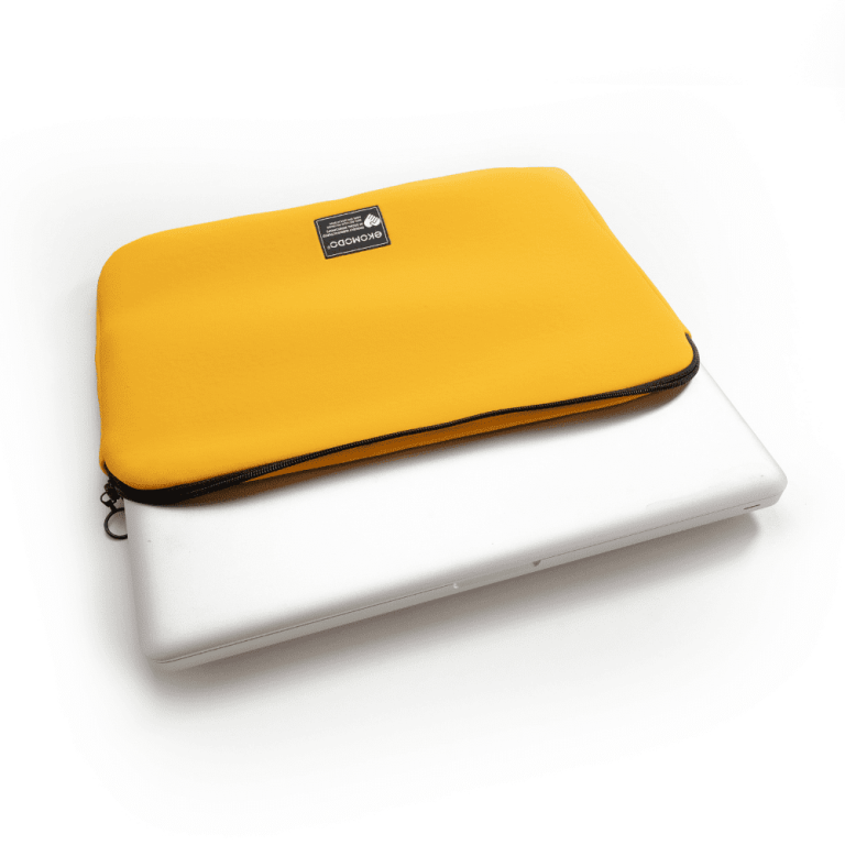 eco-friendly-apar-yellow-13-laptop-case-ekohunters-sustainable-office-accessories-ekomodo