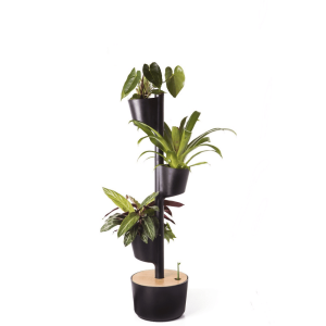 Vertical planter with self-watering 3