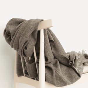 merino-baby-yak-whool-plaid-gobi-ekohunters-ecodesign