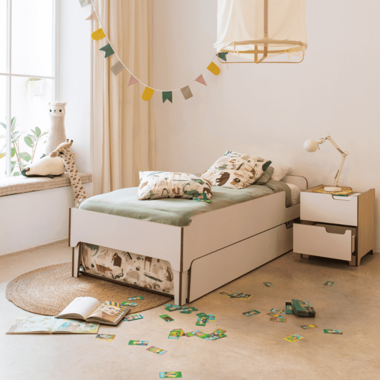 mesita-de-noche-infantil-ekohunters-dormitorio-ecodiseño