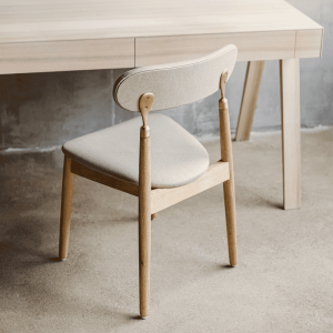 silla-madera-comedor-sostenible-textil-alana-beige-ekohunters