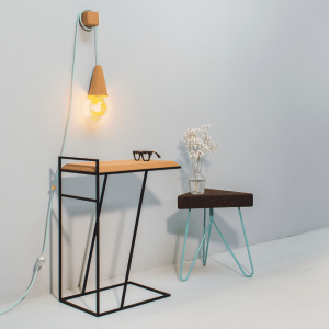 lamp but pose without bulb