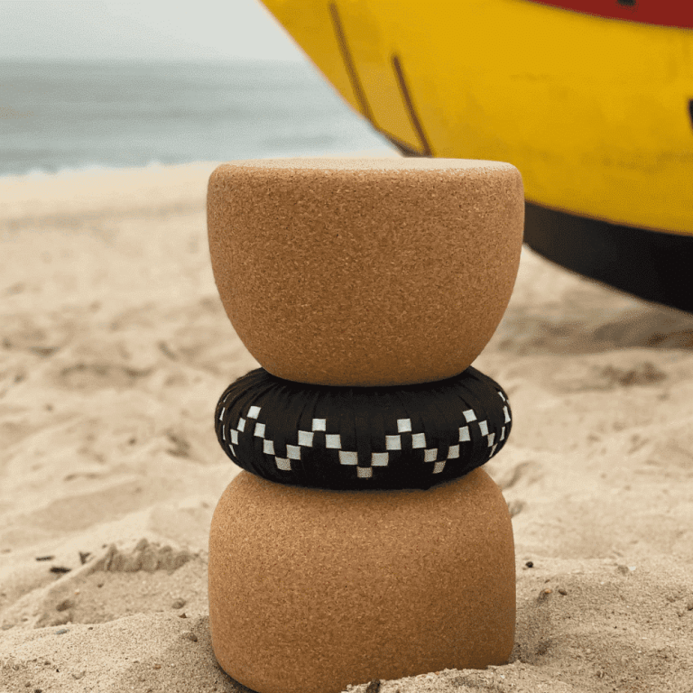 taburete-sosteniblevarina-corcho-ambiente-dam-ekohunters-ecodiseño-muebles-ecologicos-ecodiseño